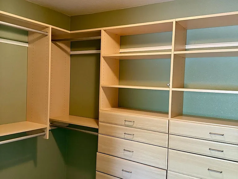365 Bellflower Dr — Photo 18