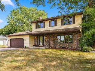 454 Oday St S, Maplewood, MN 55119