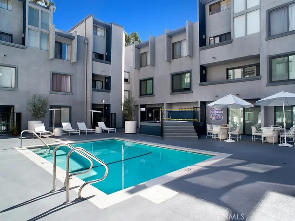 1940 N Highland Ave APT 10, Los Angeles, CA 90068