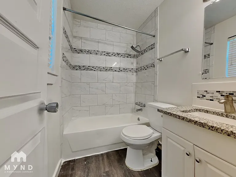 1604 Parker Ln #B — Photo 10