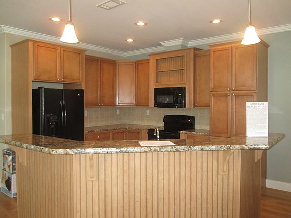 2nd image of 94 Lamplighter Dr