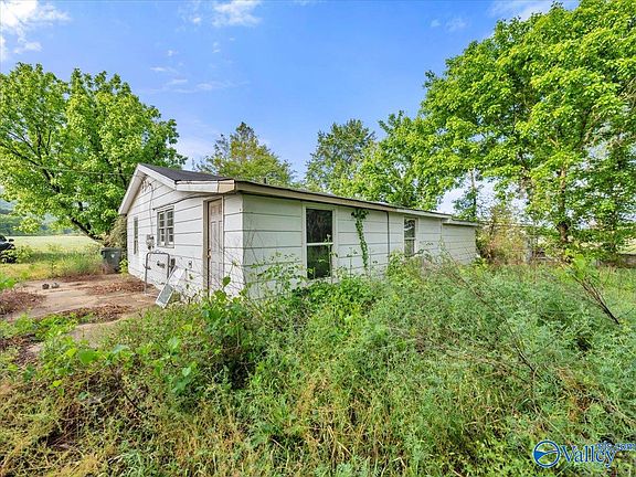 4th image of 554 Miller Rd
