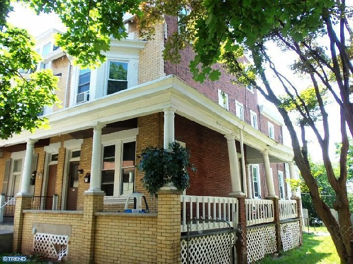2nd image of 1025 Swede St