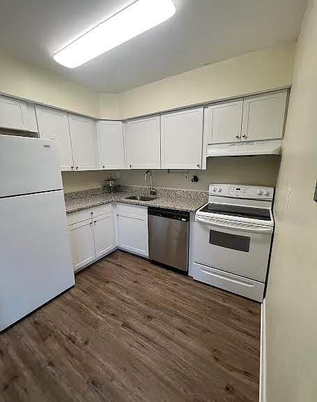 1024 Adams Ave — Photo 1