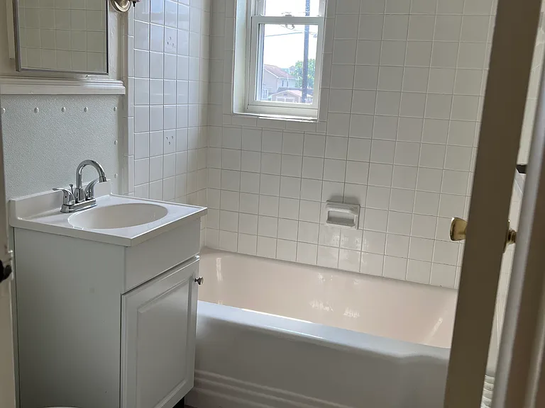 600 N 8th St #41 — Photo 3