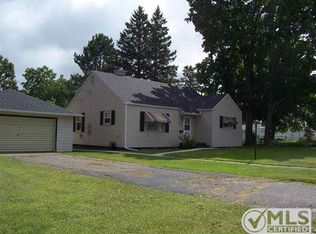 513 Roosevelt Ave, Iron River, MI 49935