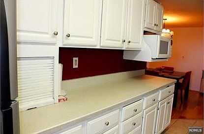 5th image of 770 Anderson Ave APT 9Q