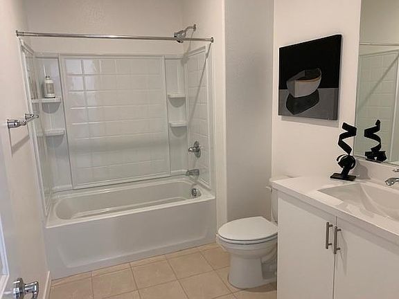 3rd image of 655 W Spain St #10
