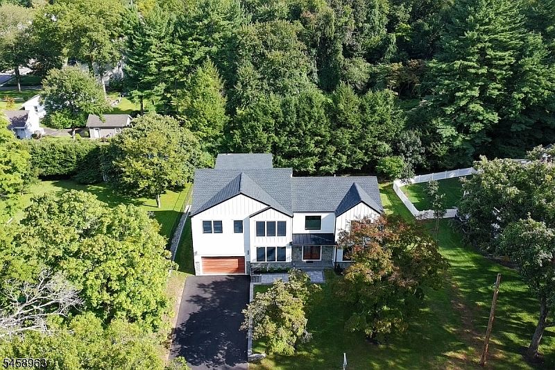 1st image of 32 Felch Rd