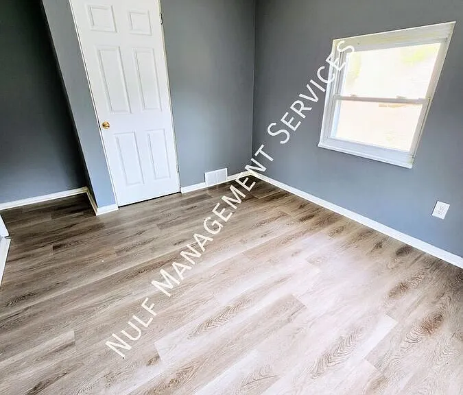 451 Idlewood Rd — Photo 6