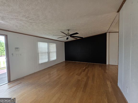 3rd image of 111 Harper Rd