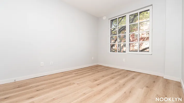 Rented by Nooklyn NYC LLC | media 34