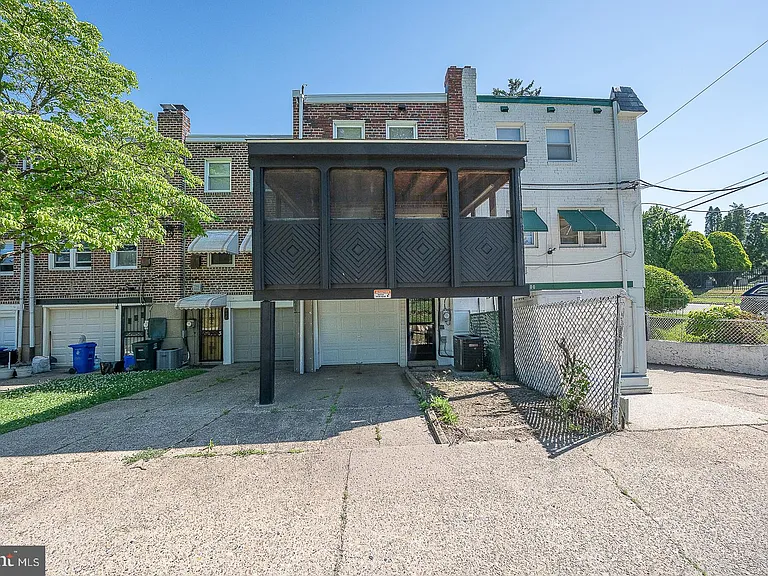 8602 Rugby St — Photo 22