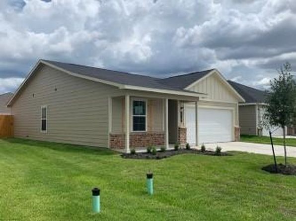 115 Bering Dr