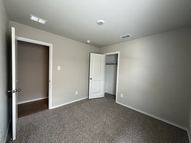 5512 Flannel Ln — Photo 8