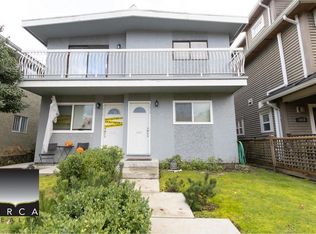 1824 Charles St, Vancouver, BC V5L 2T7