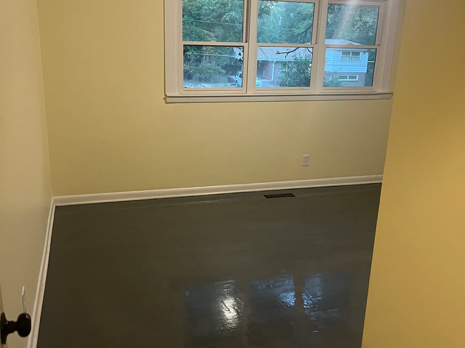 4 bed, 1327 sqft, $1,900 — Photo 4