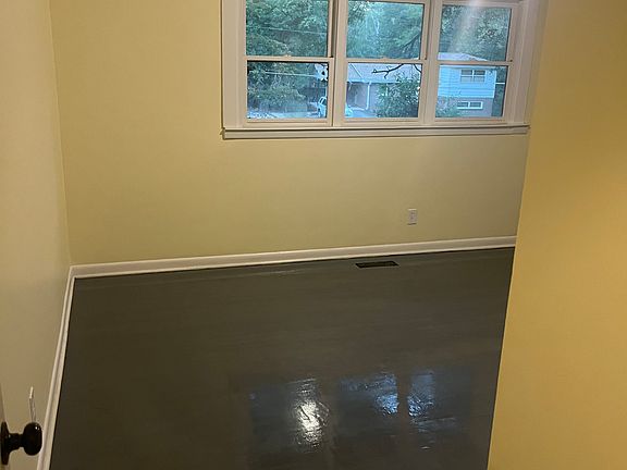 4th image of 3453 Primrose Pl
