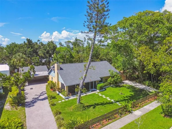 859 Patterson Dr, Sarasota, FL 34234