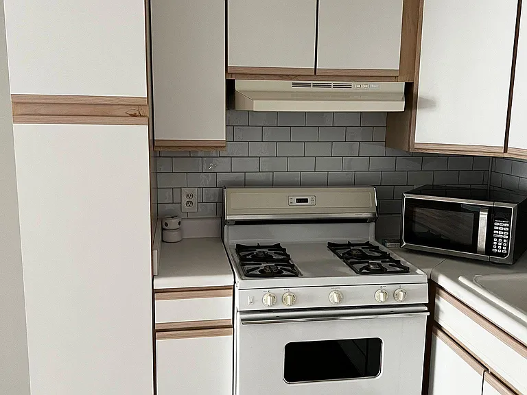 109 Cypress Dr — Photo 6