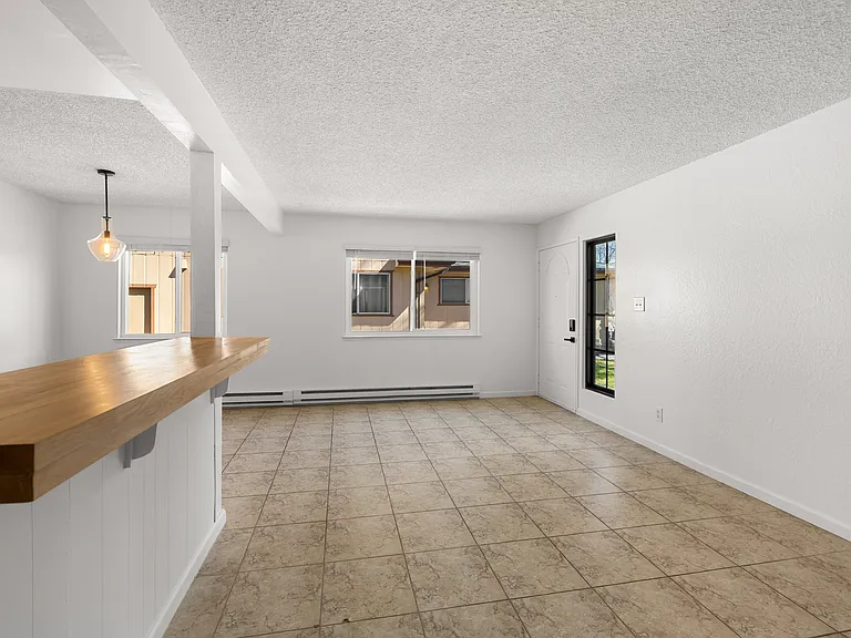 673 Pine Meadows Dr — Photo 12