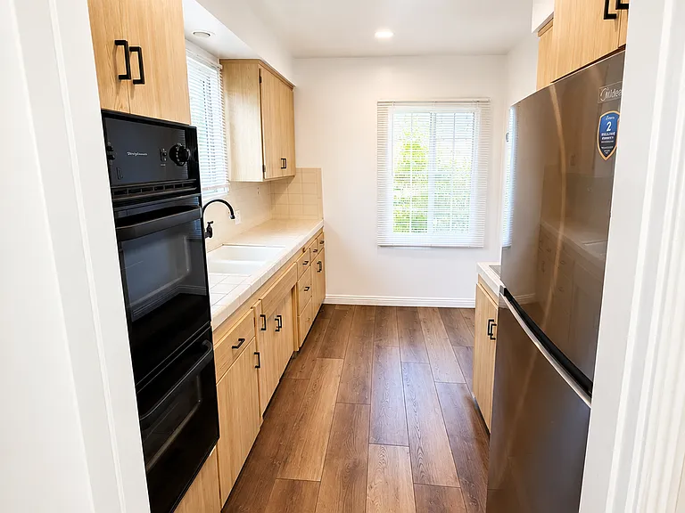 2157 W 109th Pl — Photo 21