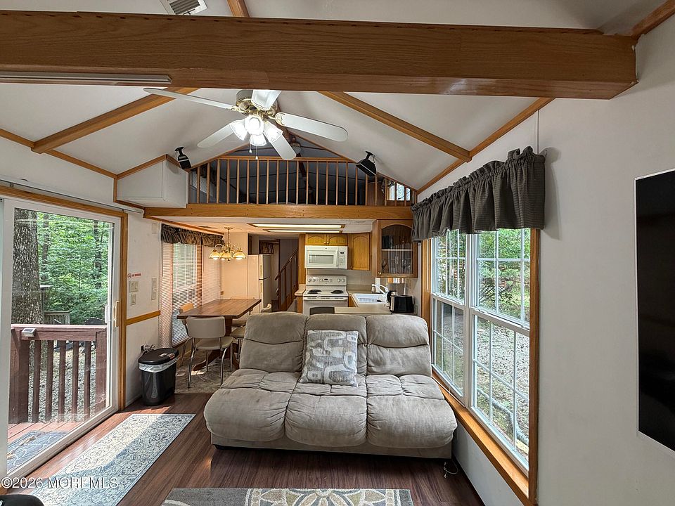 7th image of 724 Monmouth Road #40