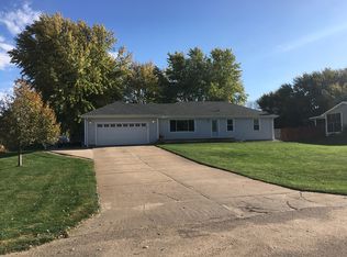 4917 Baker Ave, Grand Island, NE 68801