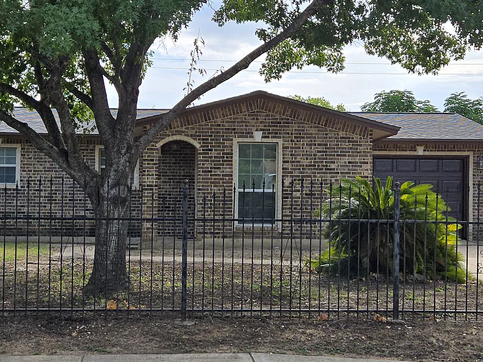 7008 Shady Grove Dr