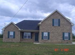 1010 Coral Dr, Murfreesboro, TN 37127