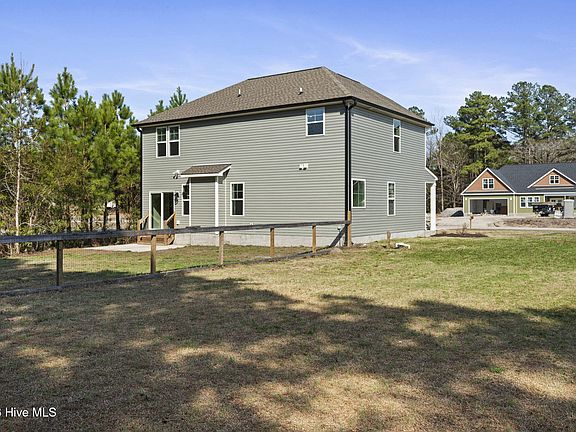 3rd image of 317 Bobbys Drive