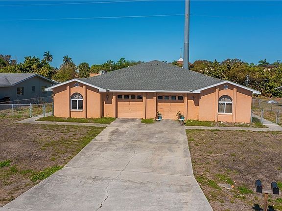 3rd image of 2620-2622 SE 16th Pl