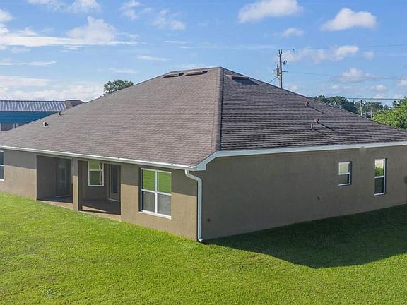 3rd image of 5803 NW Dooley Cir