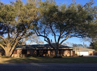 1100 Fernwood St, Bridge City, TX 77611