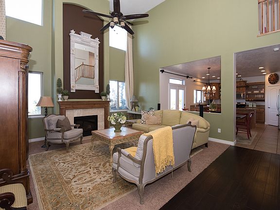 5th image of 2119 W Woodberry Dr