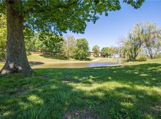 S Fiddlesticks Trl, Rogers, AR 72758