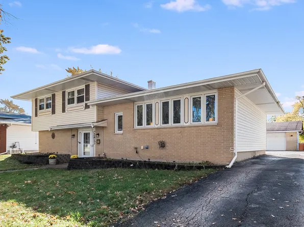 2813 192nd St, Lansing, IL 60438