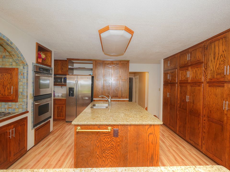 1st image of 1345 Indianwood Dr