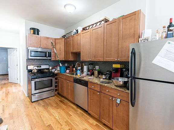 5th image of 2048 W Washington Blvd #1