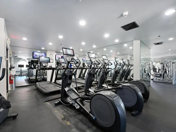 600 Harbor Boulevard image 25 of 28