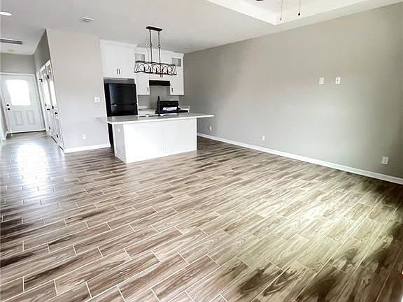 2nd image of 430 San Mateo