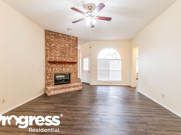 3rd image of 5829 Poole Dr