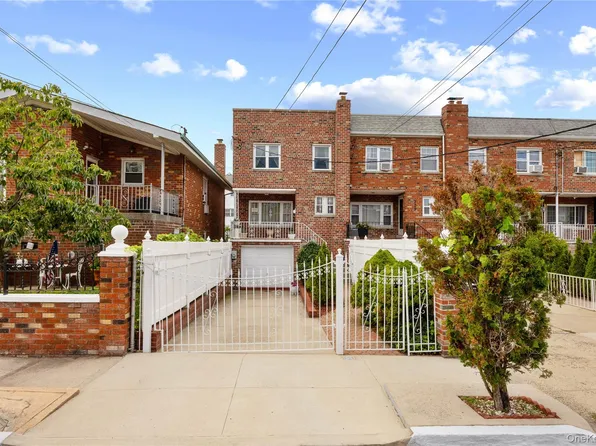 727 Hollywood Avenue, Bronx, NY 10465