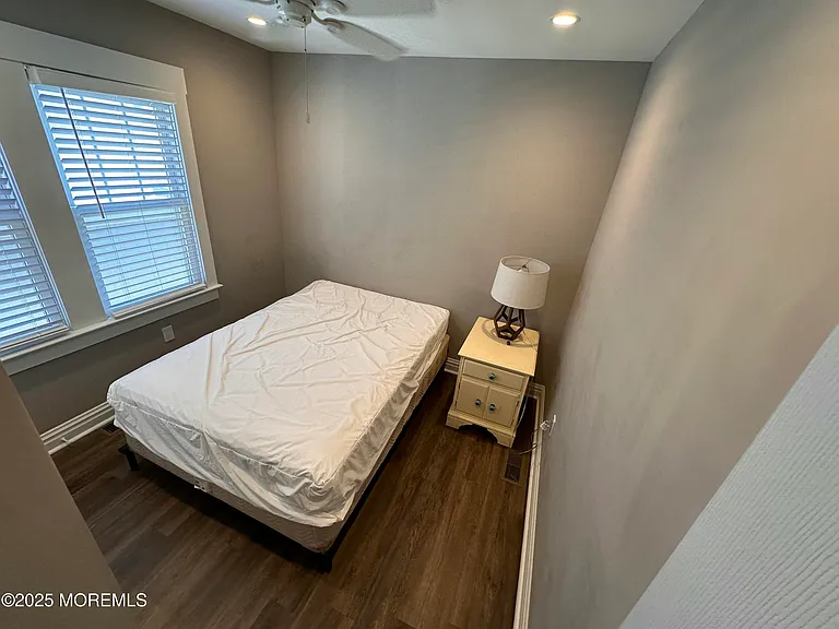 119 18th Ave — Photo 8
