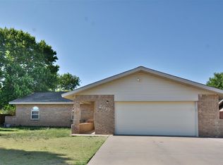 2017 Colonial Pkwy, Clovis, NM 88101
