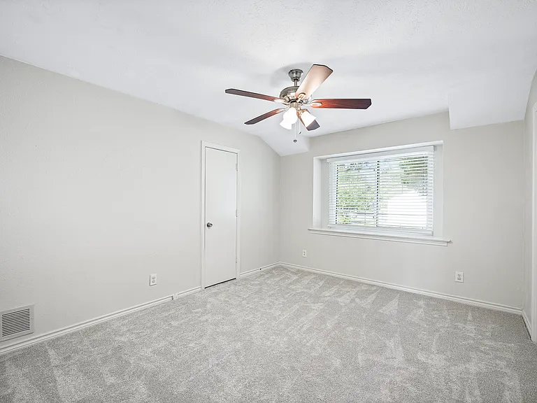 7251 Crooked Oak Dr — Photo 21