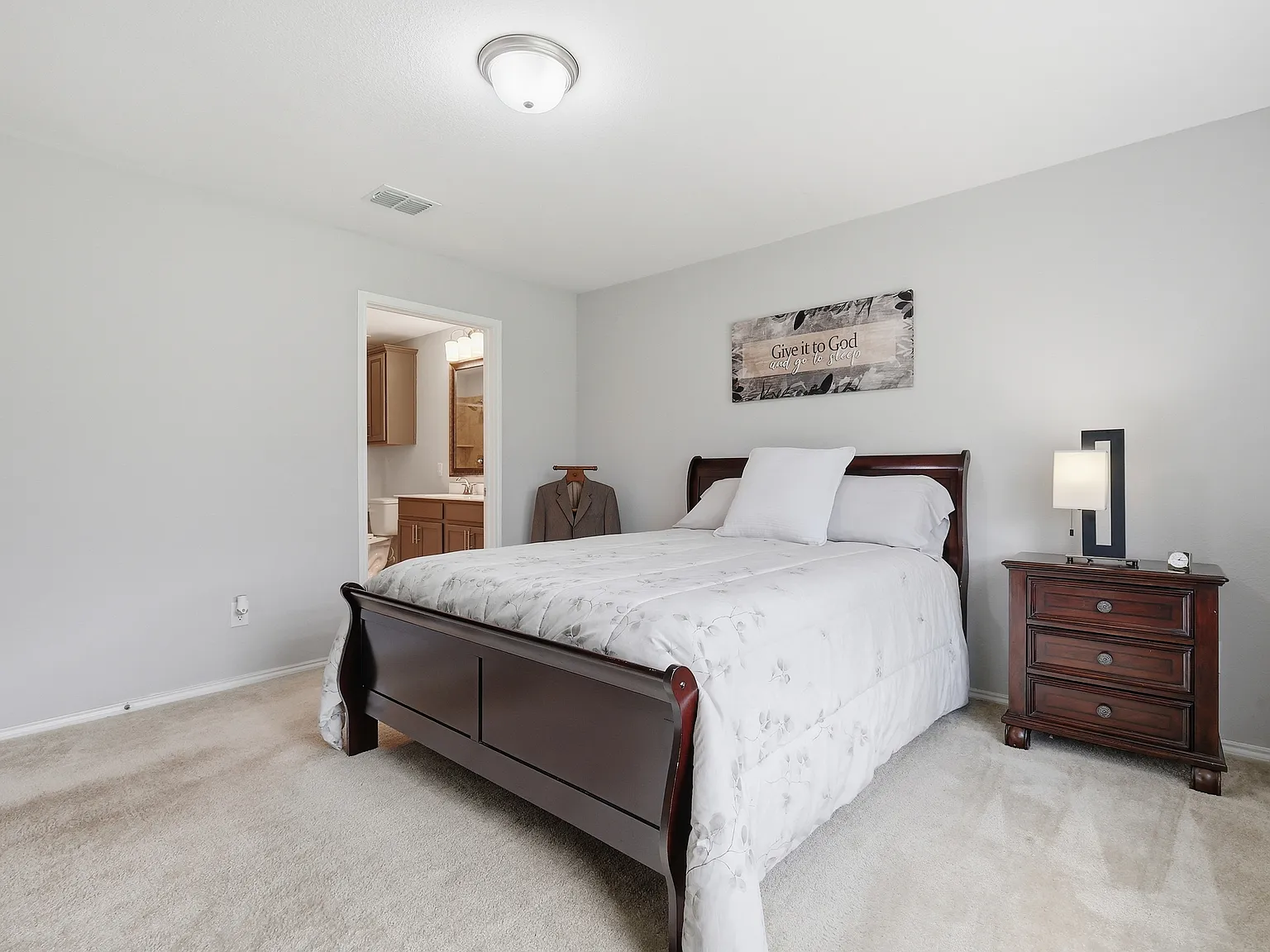 2 bed, 1474 sqft, $2,200 — Photo 4