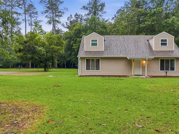 28555 Miss Lou St, Lacombe, LA 70445