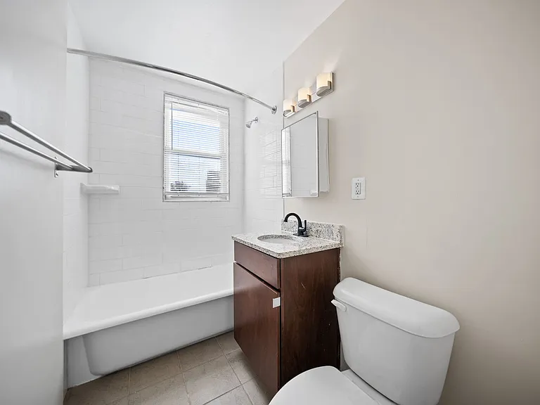 NEW QUIN APARTMENTS — Photo 55
