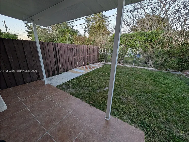 1037 SW 76th Ave #1037 — Photo 13
